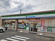 【コンビニエンスストア】ファミリーマート碧南城山町店まで382ｍ