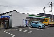 【コンビニエンスストア】ファミリーマート 郡山菜根屋敷まで850ｍ