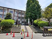 【小学校】重富小学校まで800ｍ