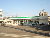 【コンビニエンスストア】ファミリーマート 三原宮沖店まで857ｍ