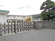 【小学校】内原小学校様まで1600ｍ