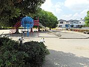 【公園】南矢三緑地まで1700ｍ