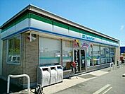 【コンビニエンスストア】ファミリーマート祖父江曲店まで700ｍ
