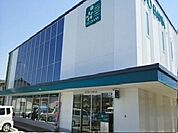 【銀行】伊予銀行東野支店様まで300ｍ