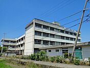 【小学校】飯岡小学校まで1400ｍ