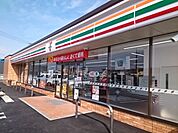 【コンビニエンスストア】セブンイレブン伊予下吾川東店様まで750ｍ