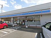 【コンビニエンスストア】ローソン 垂井綾戸口店まで300ｍ