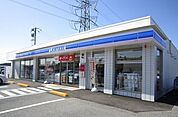 【コンビニエンスストア】ローソン坂本町店まで350ｍ