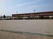 【小学校】市立吉井西小学校まで500ｍ