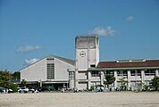 【小学校】高美が丘小学校まで450ｍ