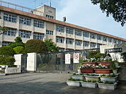 【小学校】吉野東小学校まで1200ｍ