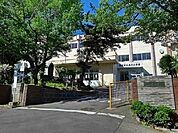 【小学校】秋田市立旭川小学校まで350ｍ
