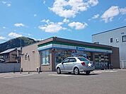 【コンビニエンスストア】ファミリーマートまで500ｍ