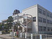 【小学校】利田小学校まで220ｍ