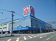 ヤマダデンキ富山金泉寺店まで750ｍ