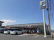 【コンビニエンスストア】セブンイレブン前橋前箱田町店まで700ｍ