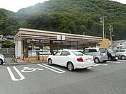 【コンビニエンスストア】セブンイレブン備後府中父石町店まで850ｍ