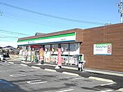 【コンビニエンスストア】ファミリーマート新町笛木境店まで600ｍ