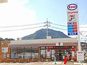 【コンビニエンスストア】セブンイレブン　亀山ＳＳ店まで210ｍ