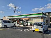 【コンビニエンスストア】ファミリーマート東松山高坂店まで340ｍ