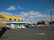 【コンビニエンスストア】ファミリーマート桑名安永店まで750ｍ