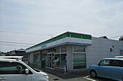 【コンビニエンスストア】ファミリーマート前田東町店さんまで650ｍ