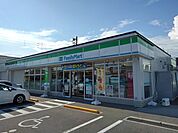 【コンビニエンスストア】ファミリーマート坂出昭和町店まで600ｍ