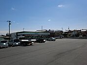 【コンビニエンスストア】ファミリーマート長島町松ケ島店まで240ｍ