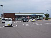 【コンビニエンスストア】ファミマ善通寺生野町バイパス店まで450ｍ