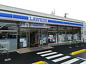 【コンビニエンスストア】ローソン総合体育館前店まで140ｍ
