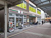 【コンビニエンスストア】セブンイレブン　東大宮駅西口店まで230ｍ