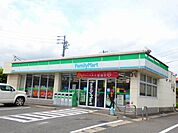 【コンビニエンスストア】ファミリーマート桑名播磨店まで300ｍ