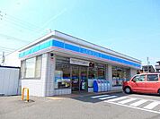 【コンビニエンスストア】ローソン桑名星見ヶ丘店まで460ｍ