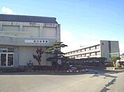 【中学校】古川中学校まで700ｍ