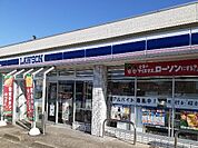 【コンビニエンスストア】ローソン富山城南公園前店まで300ｍ
