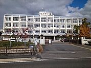 【小学校】守山市立物部小学校まで525ｍ