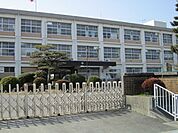 【小学校】町立竜王小学校まで2520ｍ