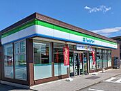 【コンビニエンスストア】ファミリーマート富山金代店まで650ｍ