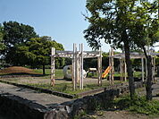 【公園】ひだまり公園まで300ｍ