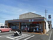 【コンビニエンスストア】セブンイレブン明石西江井ヶ島店まで550ｍ