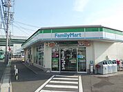 【コンビニエンスストア】ファミリーマート大高折戸店まで600ｍ