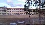 【小学校】渡利小学校まで2400ｍ
