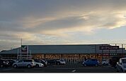 【スーパー】ヨークベニマル吉倉店まで200ｍ