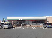 【コンビニエンスストア】セブンイレブン東両羽町店まで230ｍ