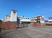【小学校】下郡小学校まで400ｍ