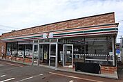 【コンビニエンスストア】セブンイレブン稲田店まで270ｍ