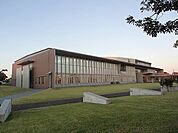 【図書館】白根図書館まで950ｍ