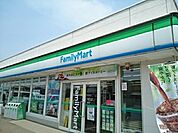 【コンビニエンスストア】ファミリーマート下野仁良川店まで700ｍ