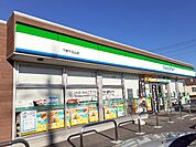 【コンビニエンスストア】ファミリーマート下野下古山店まで90ｍ