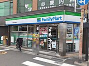 【コンビニエンスストア】ファミリーマート春木駅前店様まで130ｍ